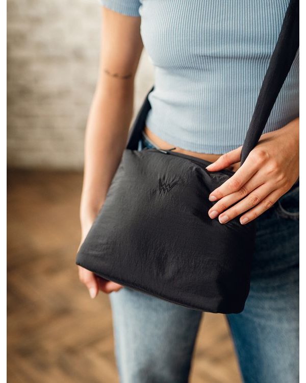 Cara Fluffy Black