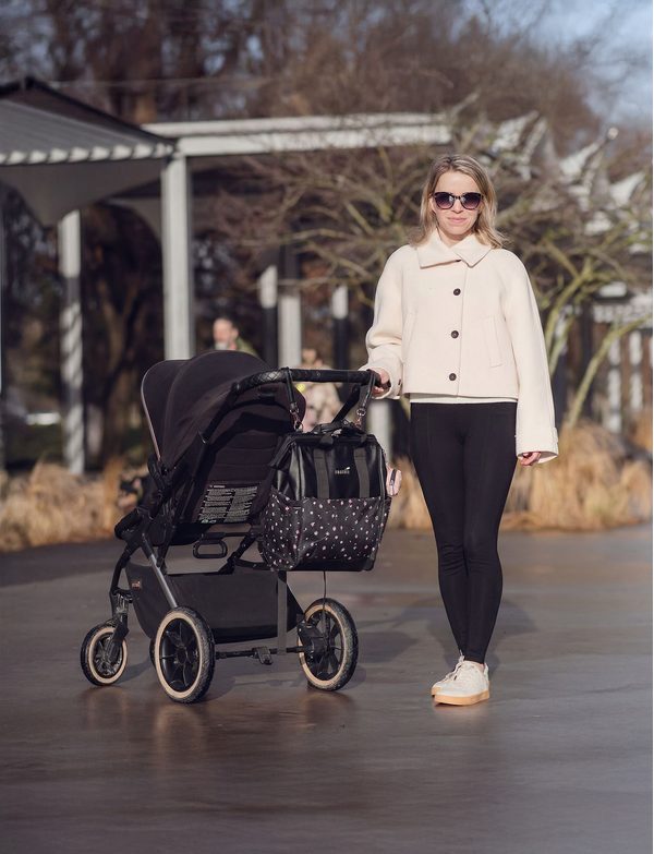 Eloa Flowers Black