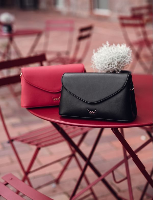 Byrsa Elongate Red