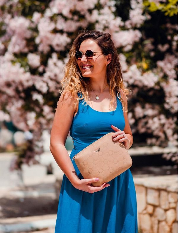 Coalie MN Apricot