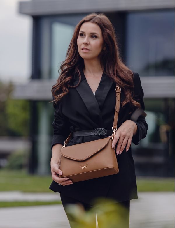 Byrsa Elongate Brown