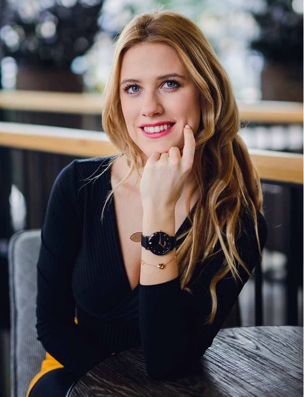 Loyalty Rose Gold Karkötő