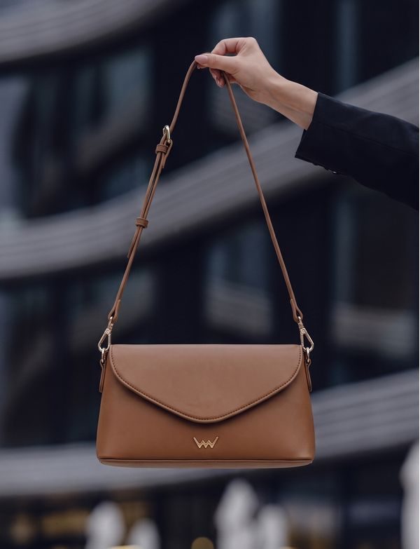 Byrsa Elongate Brown