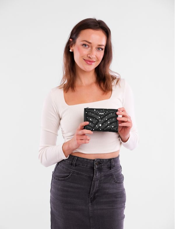 Faustina Black