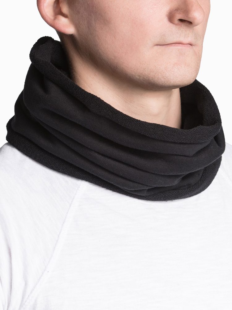 Ombre Clothing Fekete nyakvédő  A063
