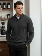 Stílusos férfi pulóver gombokkal