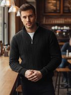 Mintás férfi pulóver cipzárral fekete