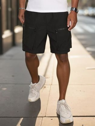 Divatos fekete zsebes rövidnadrág