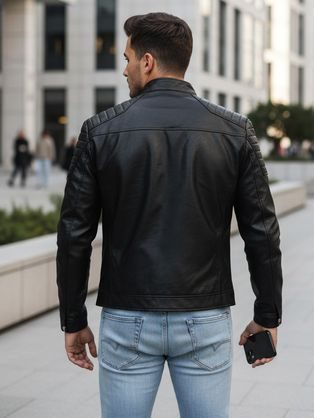 Érdekes fekete műbőrdzseki