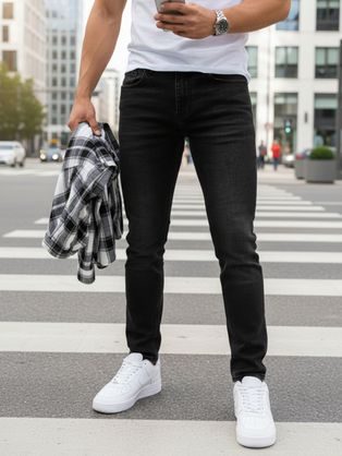 Modern fekete férfi farmer