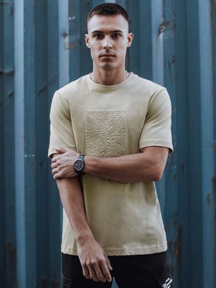 Fekete póló logóval