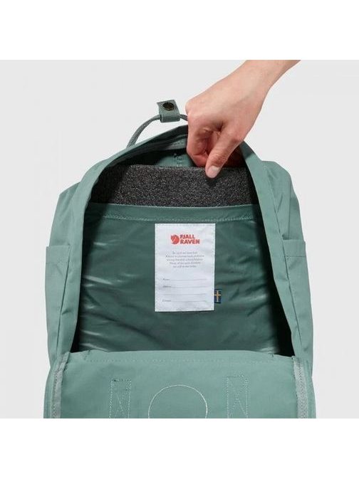 Stílusos zöld hátizsák Fjallraven Kanken Frost