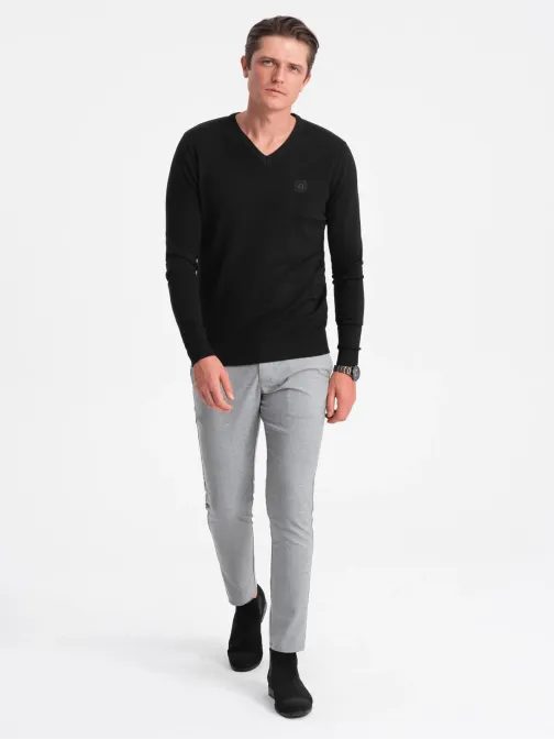 Klasszikus fekete V-nyakú pulóver V1 SWBS-0107