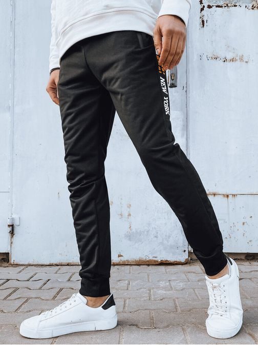 Trendi fekete melegítő nadrág