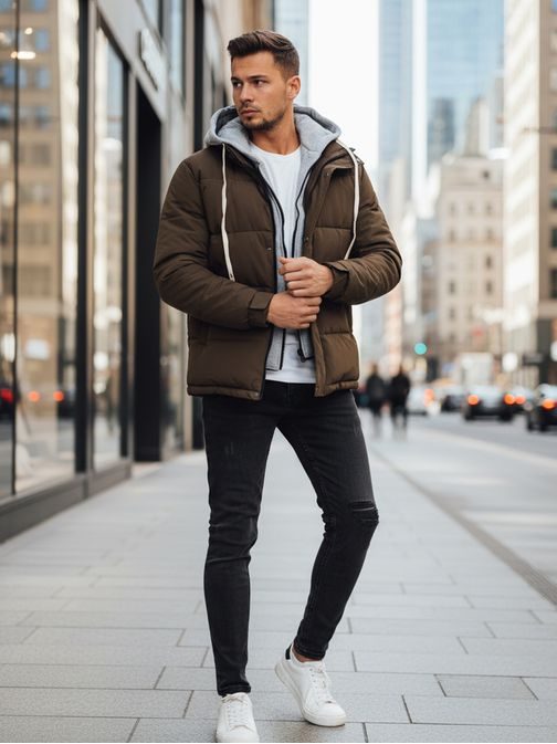 Érdekes khaki téli kabát kapucnival