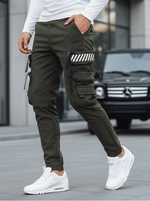 Időtlen zöld jogger nadrág