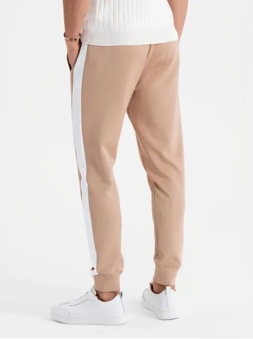 Férfi bézs színű tréningnadrág kontrasztos szegéllyel V4 PASK-0229