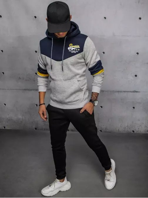 Halvány szürke kapucnis pulóver