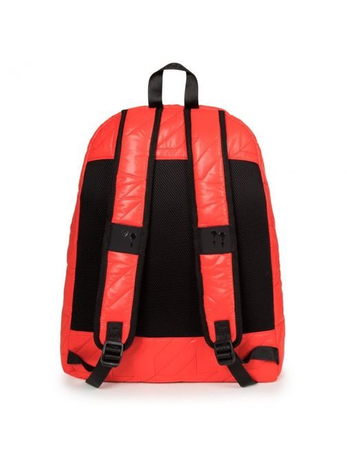 Piros fényes hátizsák EASTPAK PUFFA PADDED