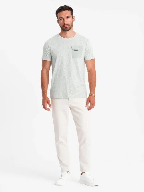 Férfi zöld póló díszzsebbel és nyomtatott betűkkel V4 S2042