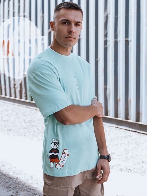 Egyedi halvány kék póló feliratokkal