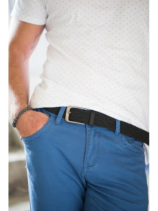 Rugalmas fekete férfi öv