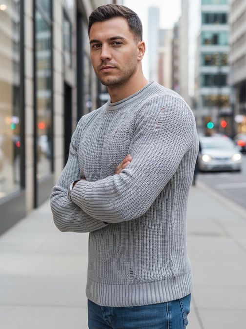 Világosszürke kötött pulóver divatos lyukakkal