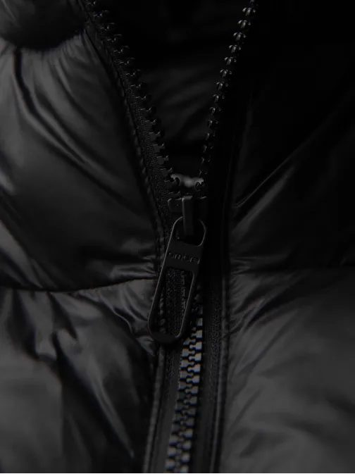 Szigetelt fekete télikabát V1 JAHP-0235