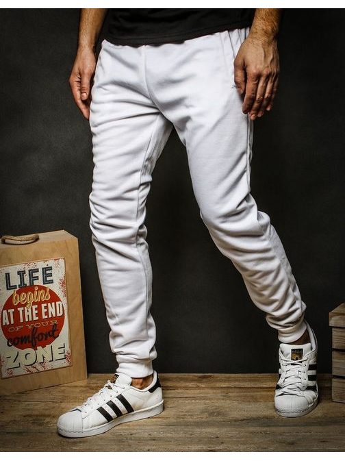 Fehér melegítő nadrág