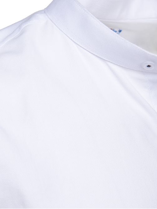 Időtlen fehér férfi ing gallérral