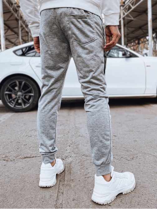 Kényelmes férfi melegítőnadrág szürke színben