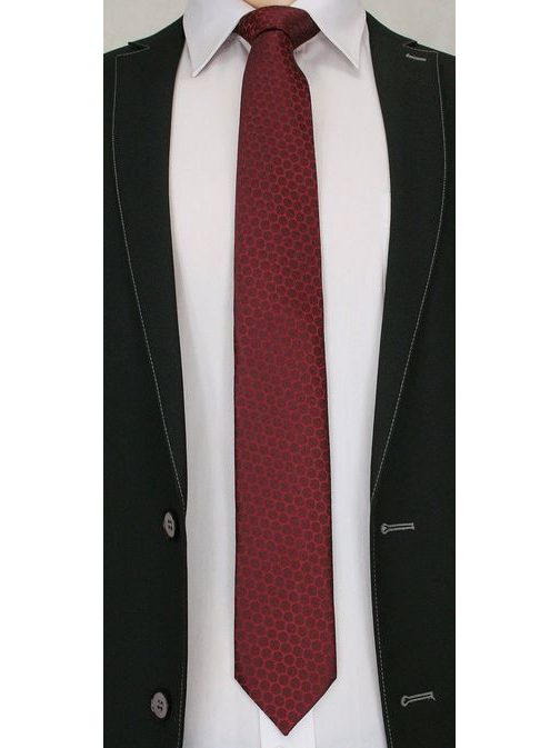 Bordó nyakkendö apró mintával