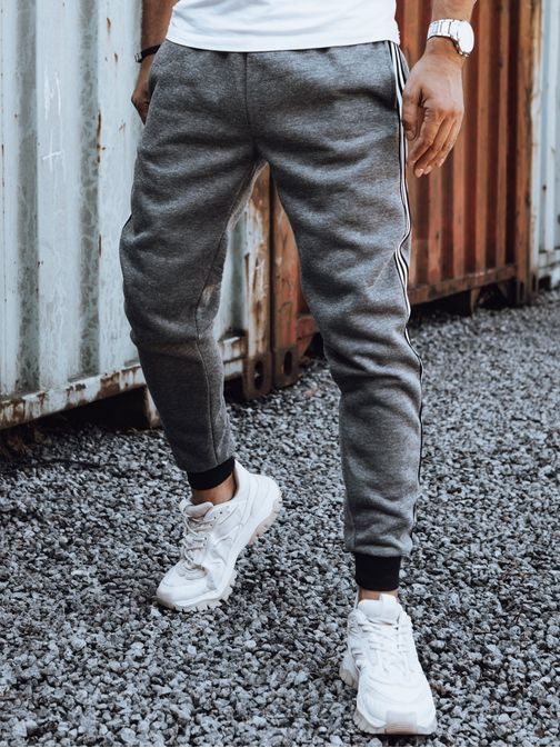 Férfi grafit melegítőnadrág dekoratív övvel