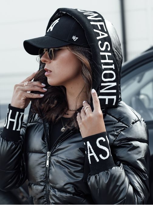 Női fekete kapucnis  steppelt kabát Fashion Chic