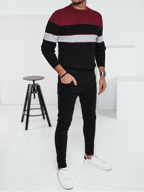 Fekete pulóver egyedi mintával