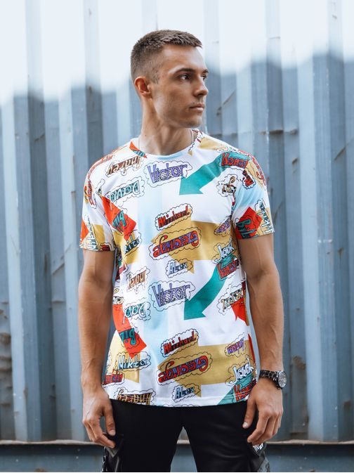 Időtlen fehér póló trendi lenoymattal