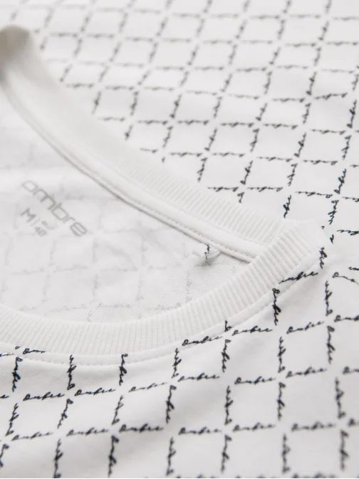 Férfi fehér póló trendi nyomtatással V3 TSFP-0250