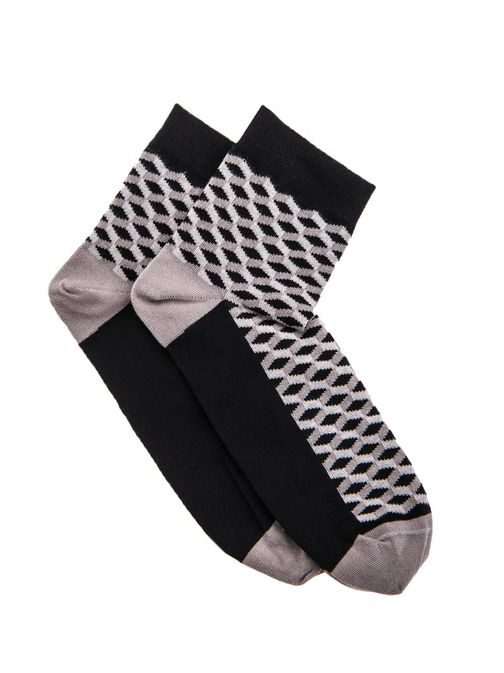 Fekete zokni trendi mintával U08
