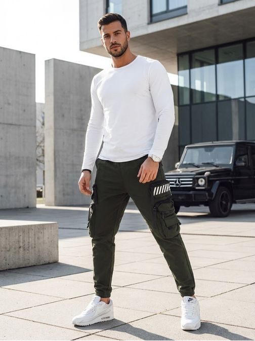 Időtlen zöld jogger nadrág