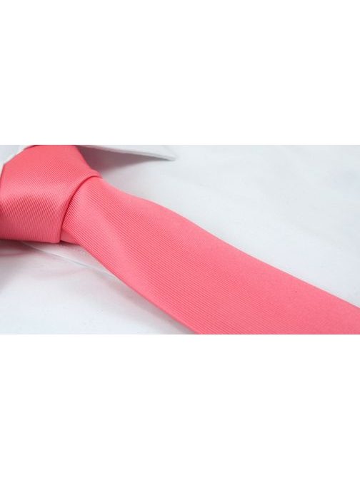 Elegáns rózsaszínű nyakkendő