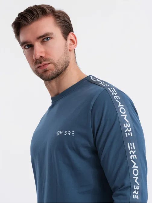 Szemet gyönyörködtető sötétkék hosszú ujjú póló V1 LSCL-0127