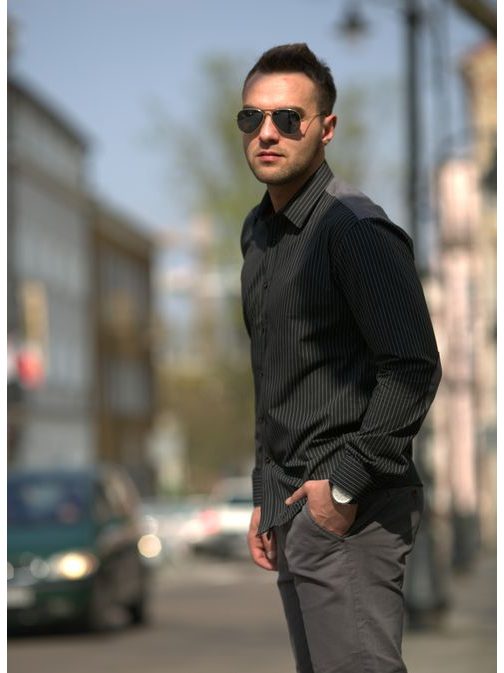 Modern fekete csíkos ing V014