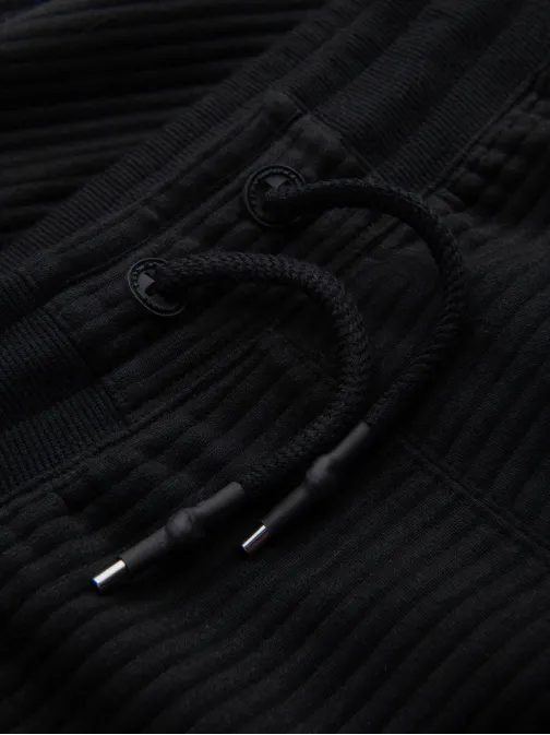 Fekete kötött rövidnadrág V4 SRSK-0150