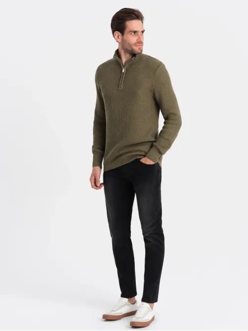 Elegáns férfi pulóver oliva színben  V6 SWZS-0105