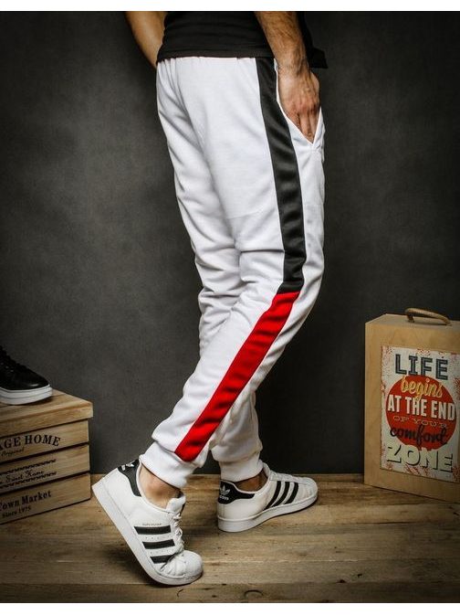 Trendi fehér melegítő nadrág