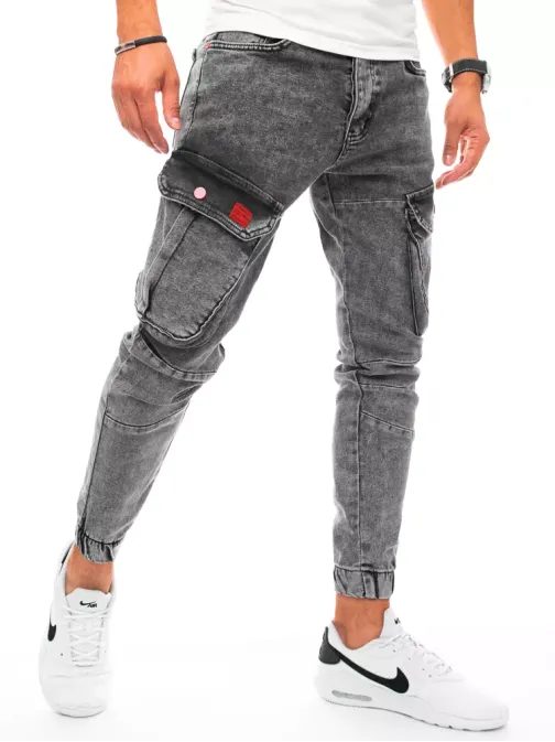 Világosszürke szűk farmernadrág modern kivitelben