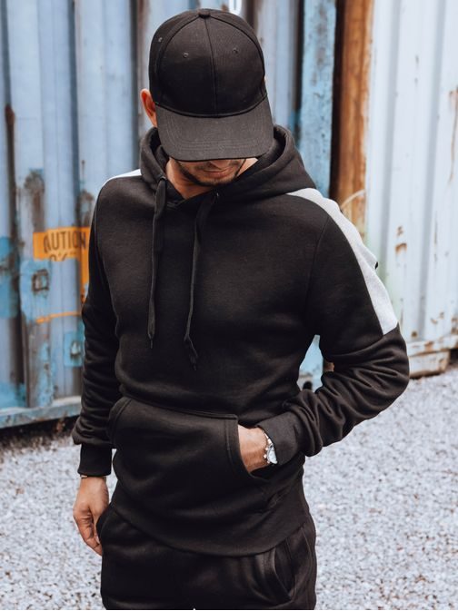 Kényelmes melegítő együttes fekete színben