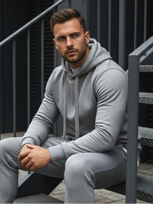 Stílusos cső nyakú szürke pulóver