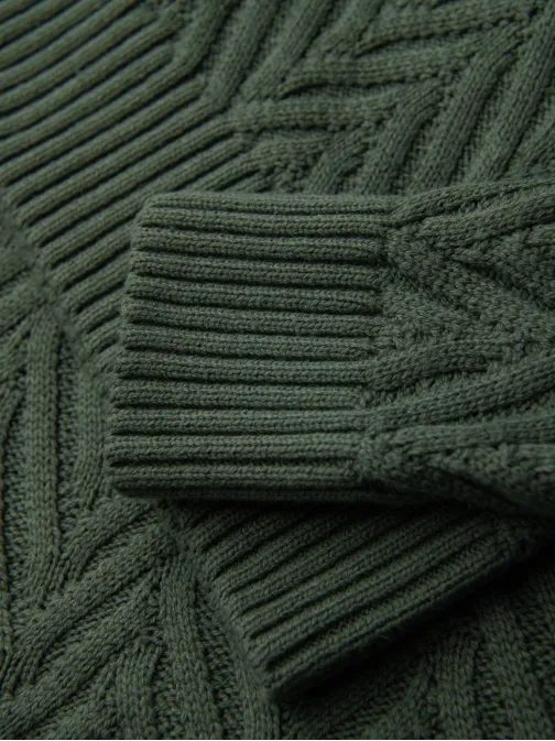 Kötött férfi oliva színű pulóver elegáns kivitelben V2 OM-SWSW-0147