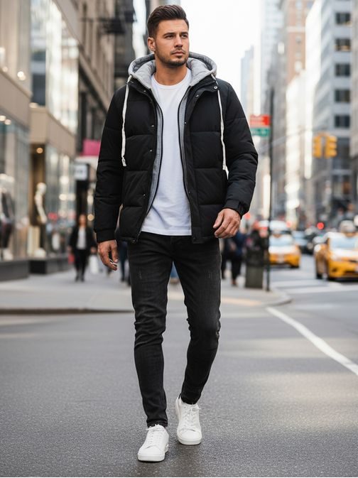 Érdekes fekete téli kabát kapucnival